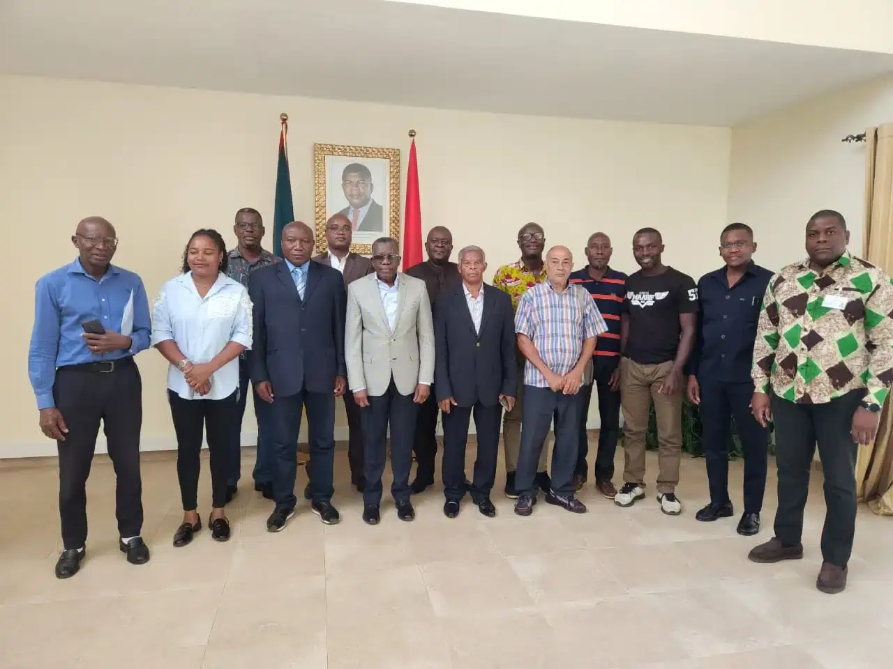 Quem Somos – A Embaixada 